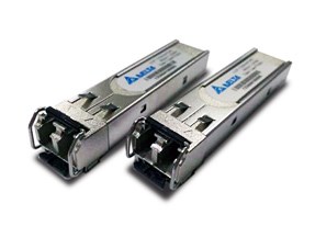 Delta   PJS, SFP FIBER TRANSCEIVER / GBE, SINGLEMODE, 40KM[LCP-1000LHX40]